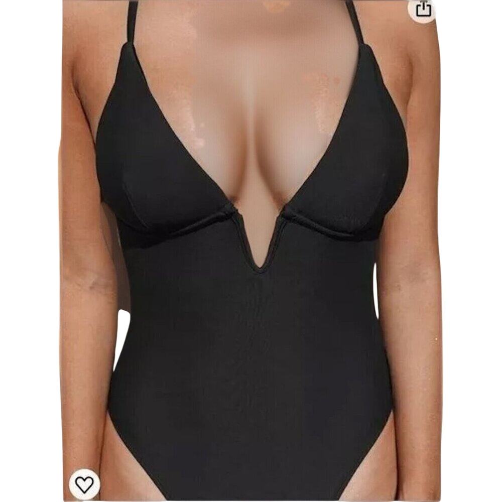 Womens Cupshe Medium Black One Piece Swiumsuit V Wire Crisscross Back Straps